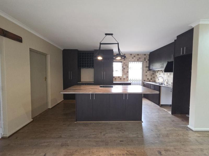 3 Bedroom Property for Sale in Sonstraal Heights Western Cape